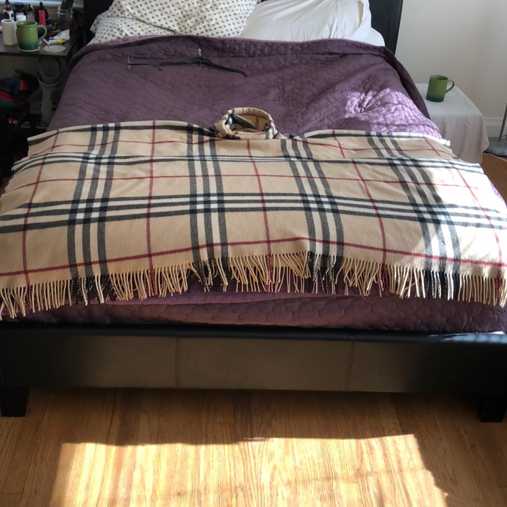 Authentic Burberry poncho. Great condition.
